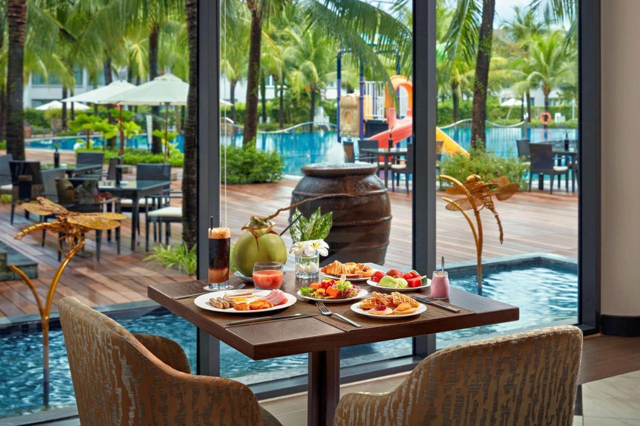 Best Western Premier Sonasea Villas Phú Quốc Exterior photo