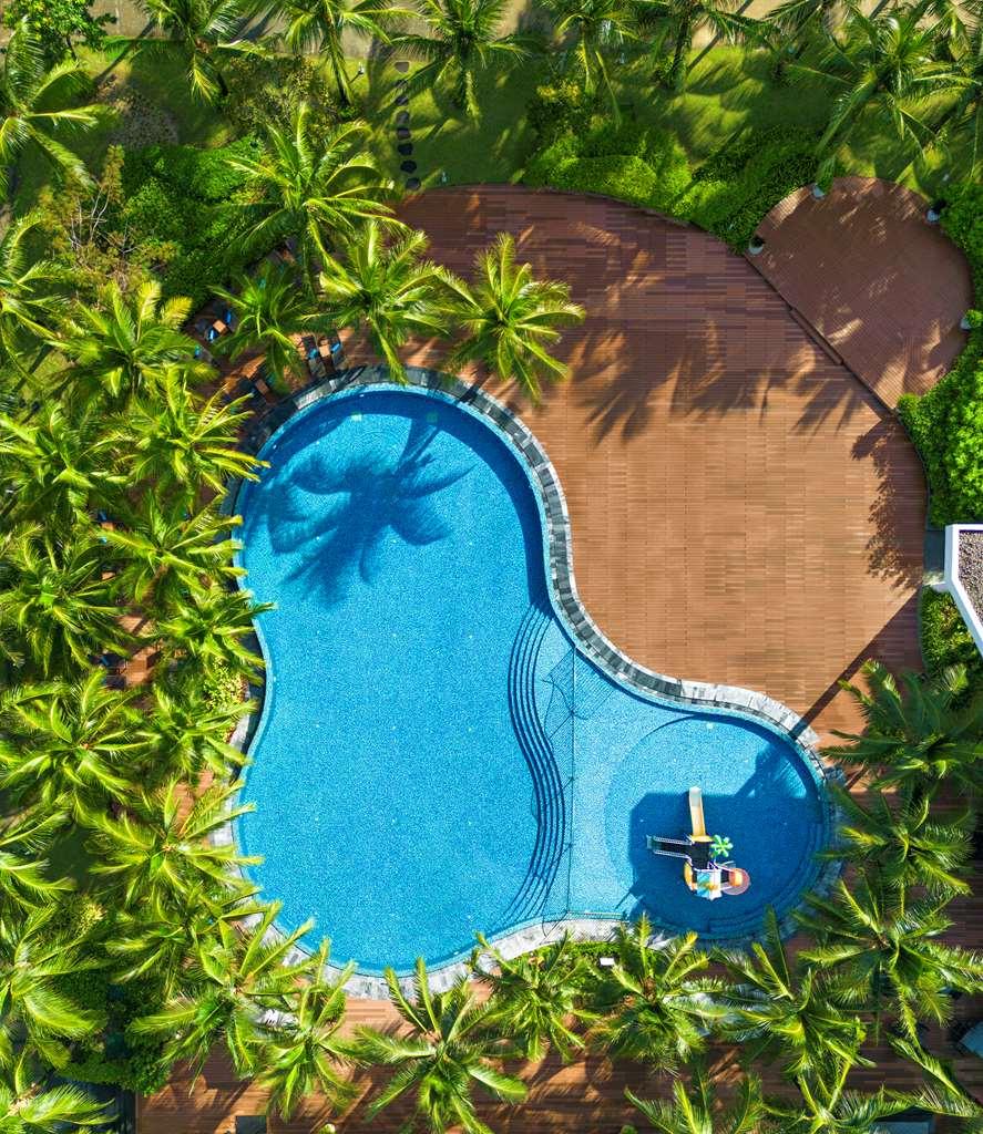 Best Western Premier Sonasea Villas Phú Quốc Exterior photo